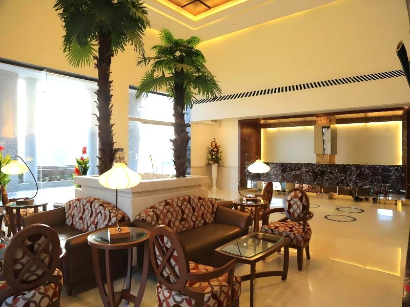 ダーナラクシュミ シュリヴァサン ホテル (Dhanalakshmi Srinivasan Hotel)の写真