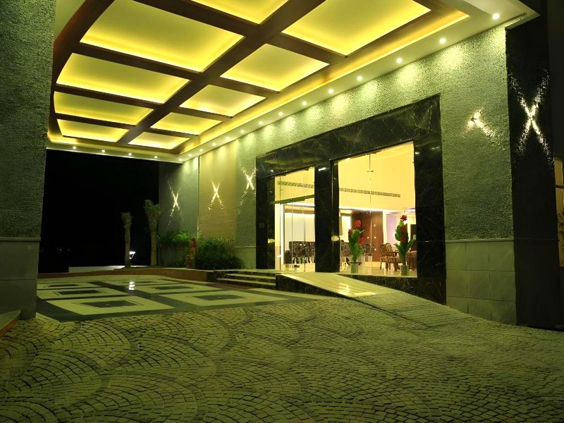 ダーナラクシュミ シュリヴァサン ホテル (Dhanalakshmi Srinivasan Hotel)の写真