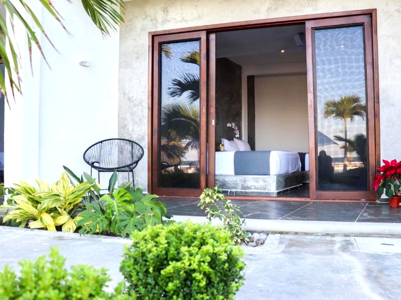 Hotel Lunazul In Costa Esmeraldaの写真