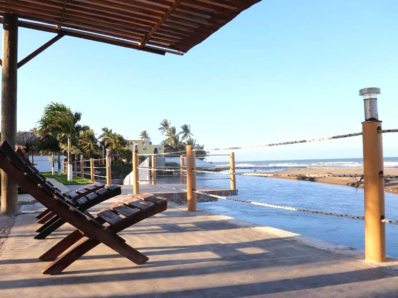 Hotel Lunazul In Costa Esmeraldaの写真