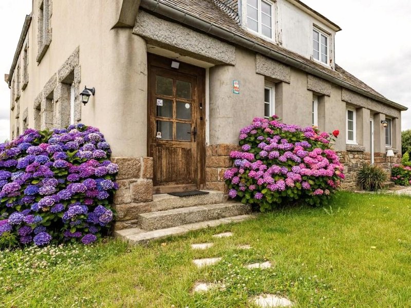 ［トル］アパートメント（65m²）｜ 2ベッドルーム／1バスルーム (Gîte Passiflore avec sauna Taulé proche Carantec)の写真