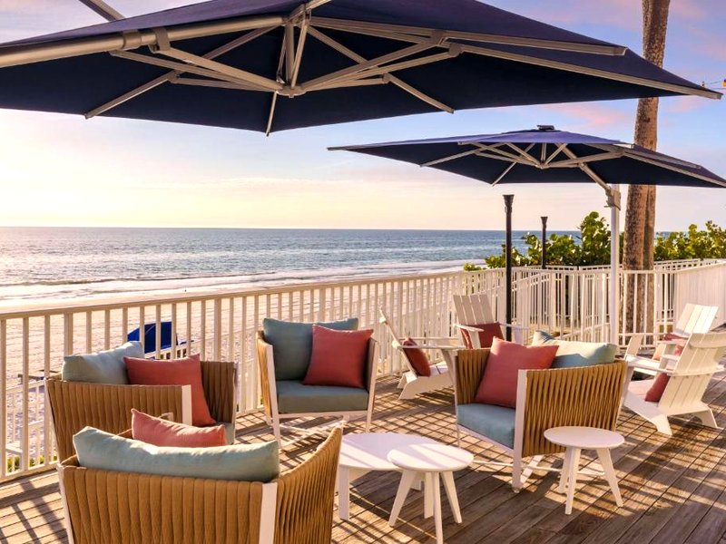 DoubleTree Beach Resort by Hilton Tampa Bay-N. Redington Bchの写真