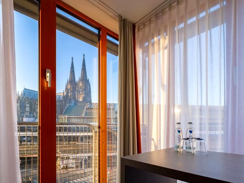 コメルツホテル ケルン (Kommerzhotel Köln)の写真