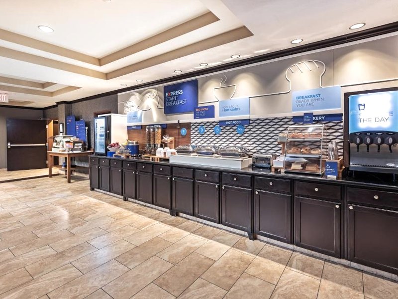 Holiday Inn Express Hotel & Suites Floresville By IHGの写真