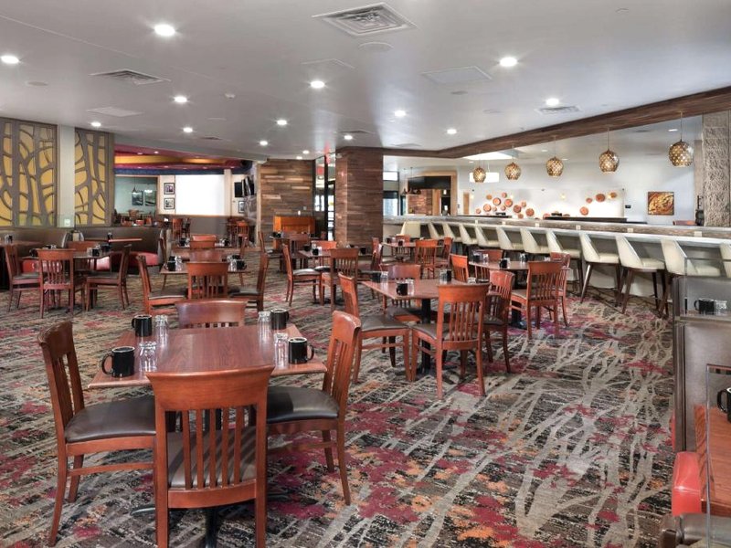 ダブルツリー バイ ヒルトン ローレンス (DoubleTree by Hilton Lawrence)の写真