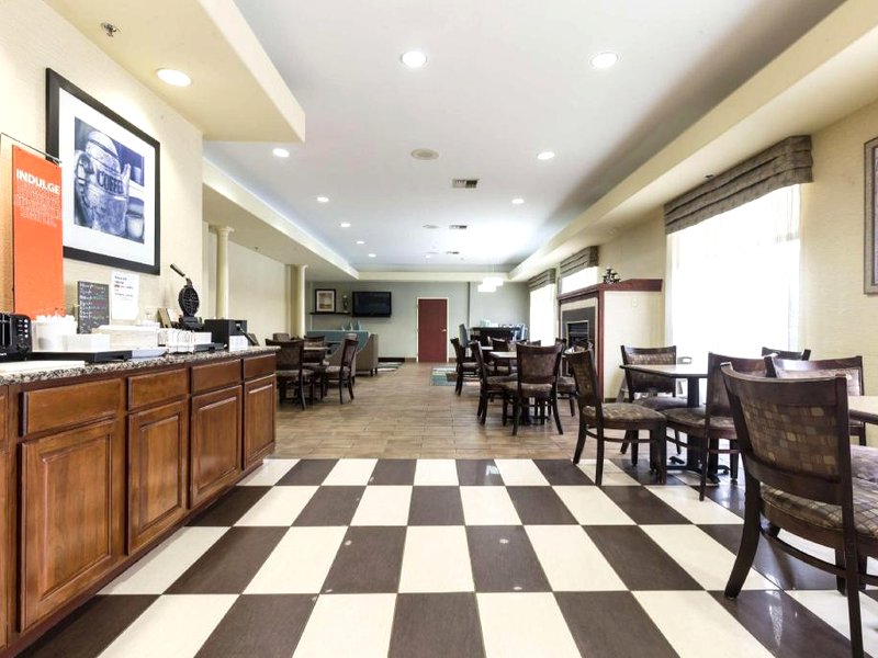 ハンプトン イン カービル (Hampton Inn Kerrville)の写真