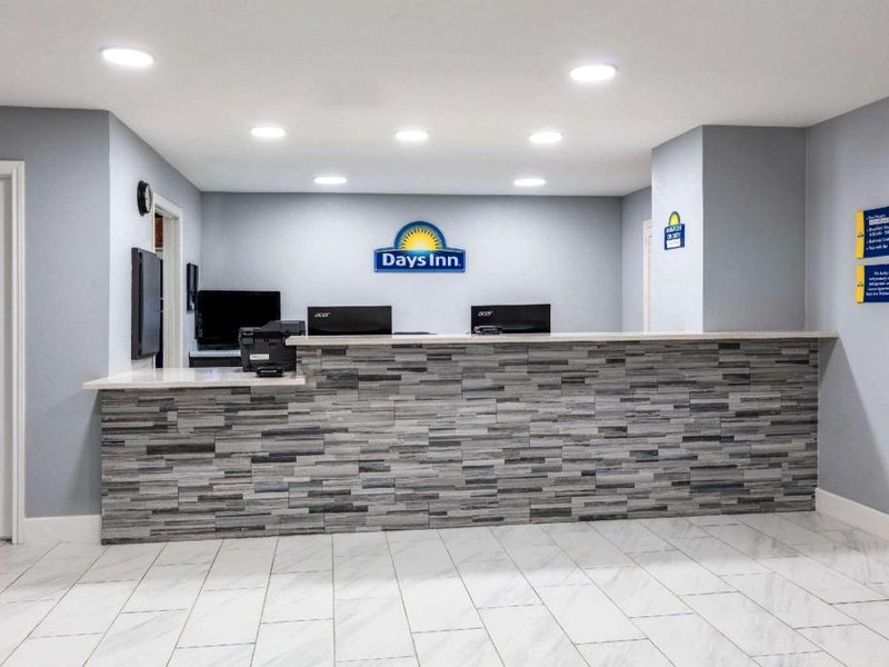 デイズ イン バイ ウィンダム グランベリー (Days Inn by Wyndham Granbury)の写真