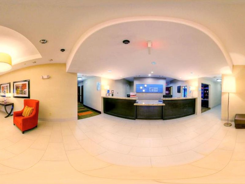 Holiday Inn Express and Suites Granbury By IHGの写真