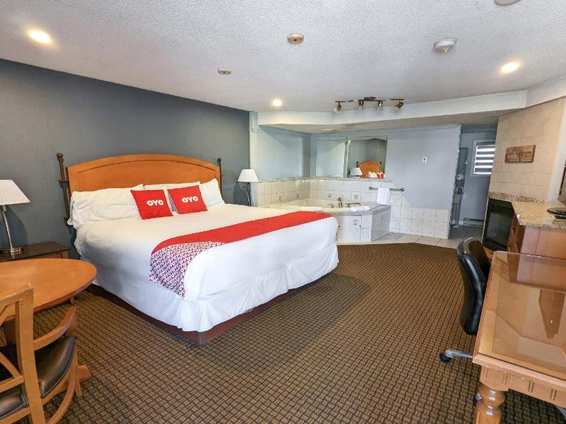 First Canada Hotel Cornwall Hwy 401 ONの写真