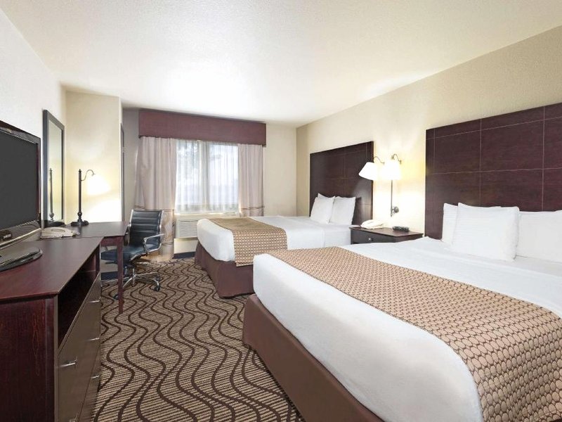 Baymont by Wyndham Henderson-Northeast Denverの写真