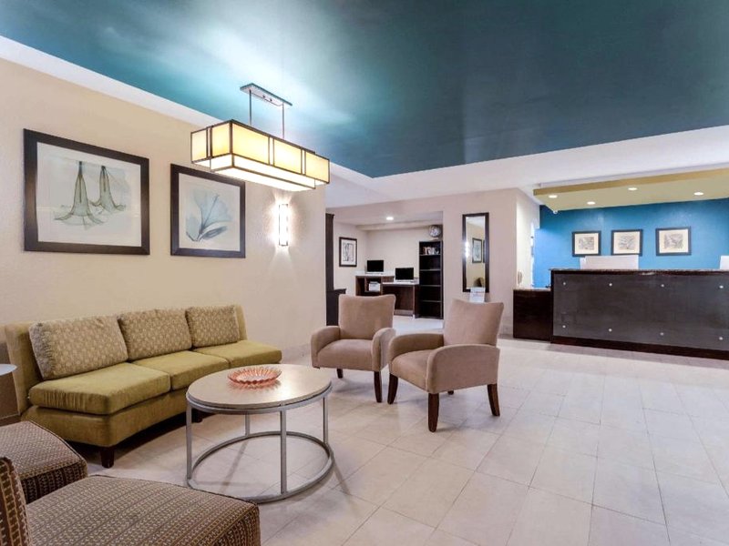 Baymont by Wyndham Henderson-Northeast Denverの写真