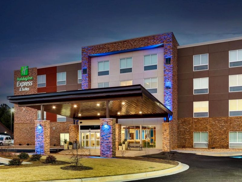 Holiday Inn Express & Suites Dawsonville By IHGの写真