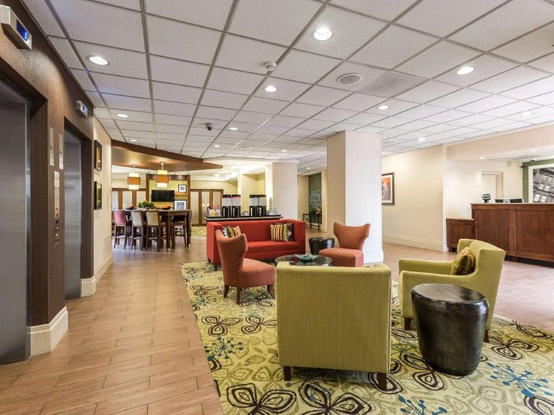 ハンプトン イン メリディアン (Hampton Inn Meridian)の写真