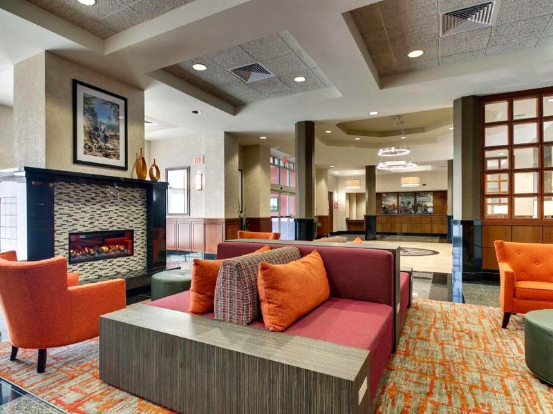 ドゥルーリー イン アンド スイーツ メリディアン (Drury Inn & Suites Meridian)の写真