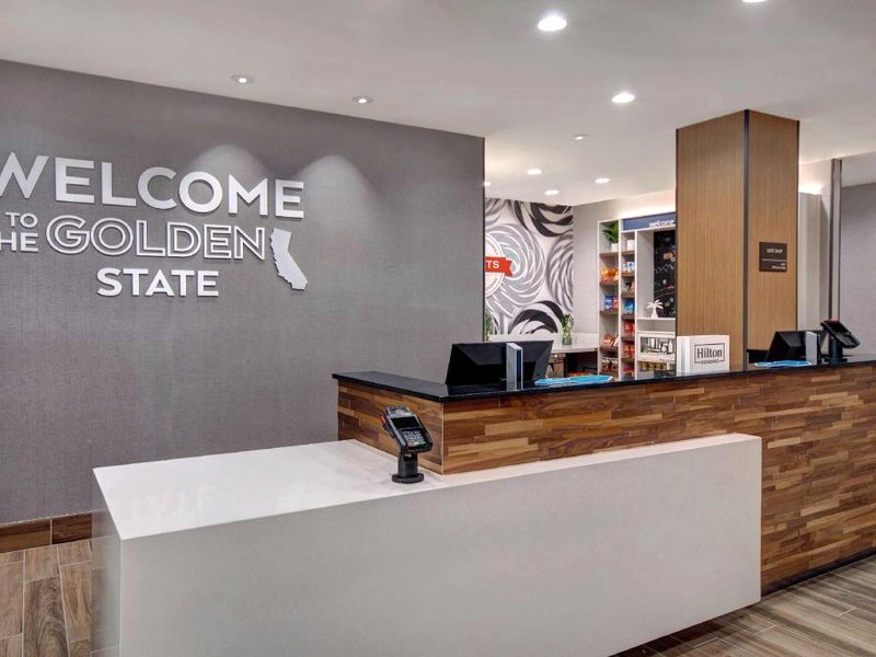 Hampton Inn & Suites Ontario Rancho Cucamongaの写真