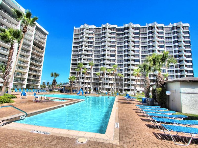 ロイヤル ビーチ アンド テニス クラブ バイ VRI リゾート (Royale Beach and Tennis Club by VRI Resort)の写真