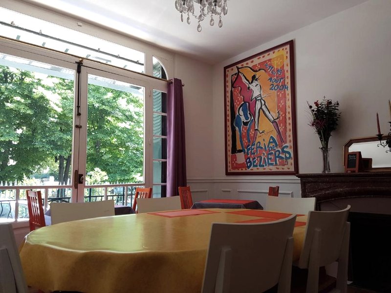 Hôtel Des Poètes avec parking sur réservation (Hotel Des Poetes avec parking sur reservation)の写真