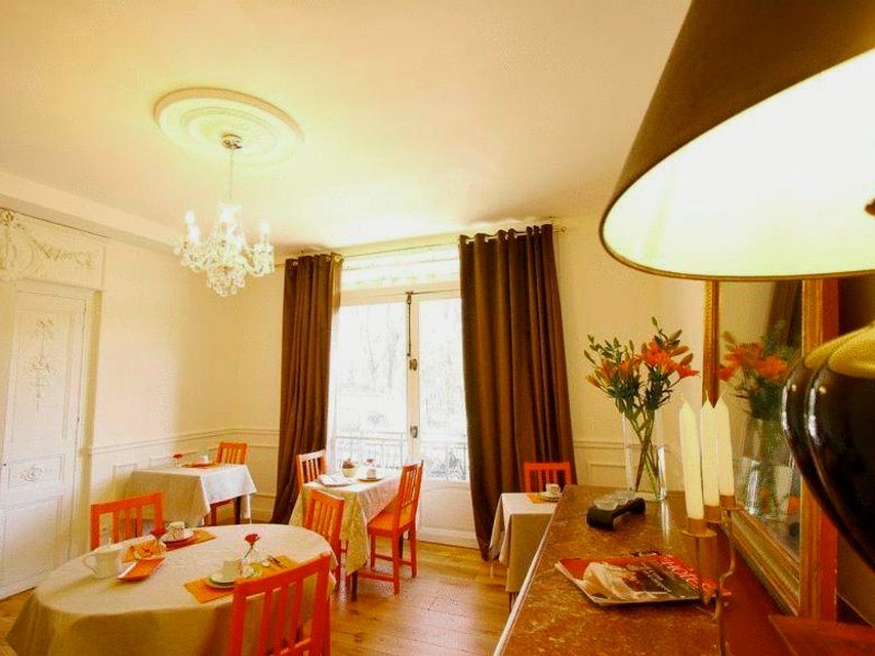 Hôtel Des Poètes avec parking sur réservation (Hotel Des Poetes avec parking sur reservation)の写真