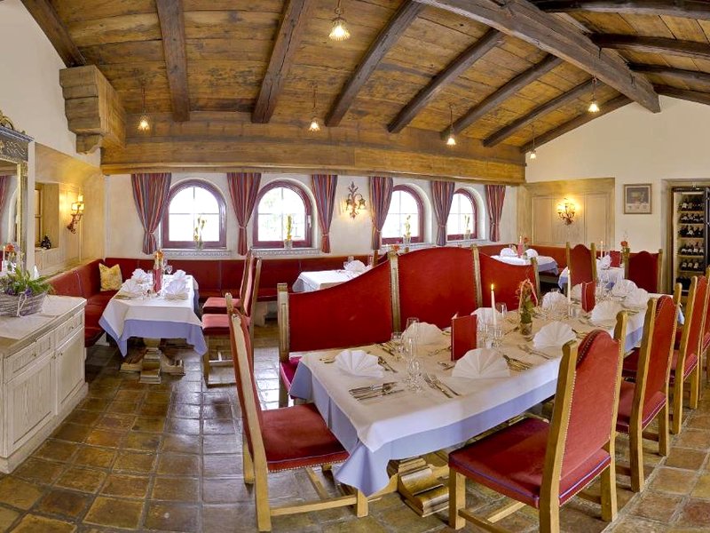 ホテル ツム ユンゲン レｰマー (Hotel Zum Jungen Romer)の写真