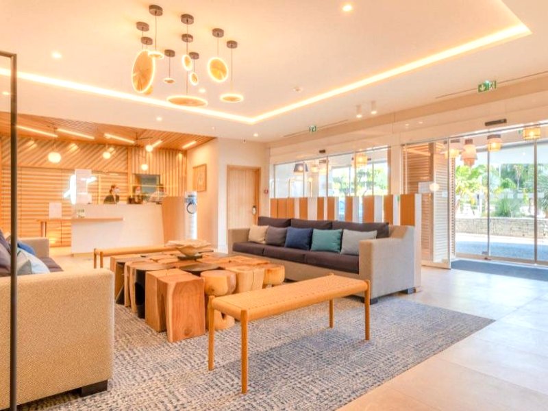 ホリデイ イン リゾート ニース ポール サン ローラン バイ IHG (Holiday Inn Resort Nice Port St Laurent By IHG)の写真