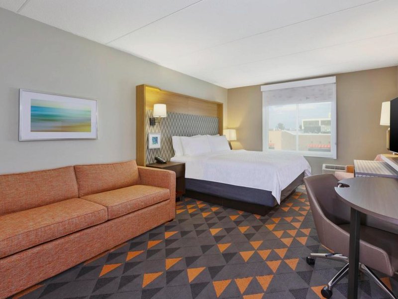 ホリデイ イン ウェストベリー ロングアイランド バイ IHG (Holiday Inn Westbury-Long Island By IHG)の写真