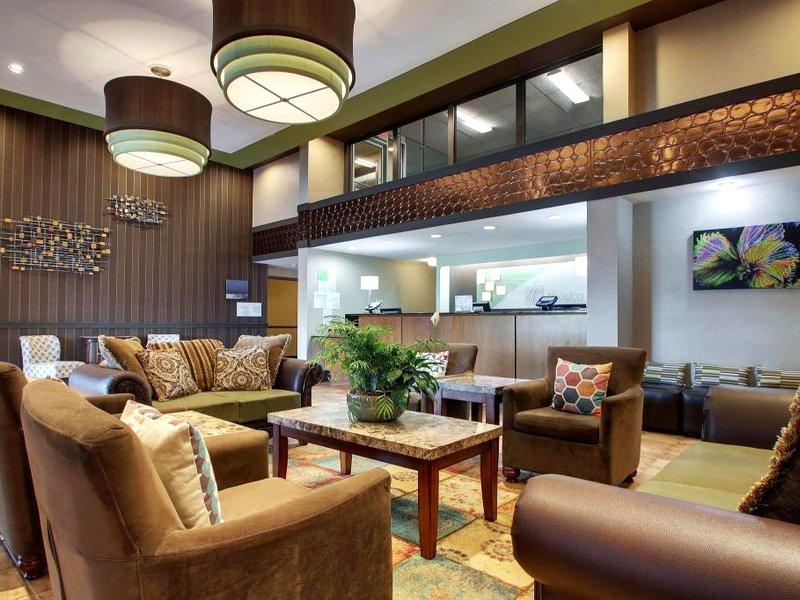 ホリデイ イン ウェストベリー ロングアイランド バイ IHG (Holiday Inn Westbury-Long Island By IHG)の写真