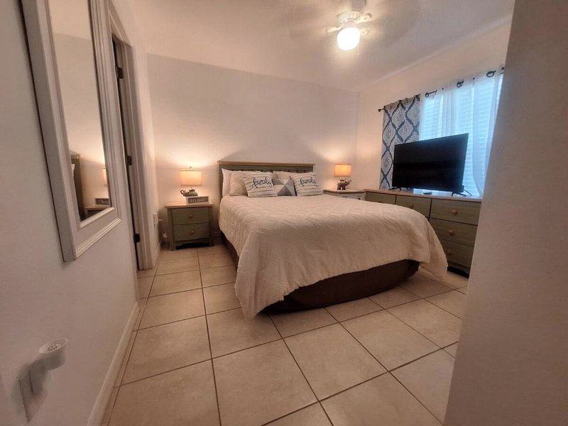 Home 3 beds 1 full bath 1 half bath Port Charlotte near beachの写真