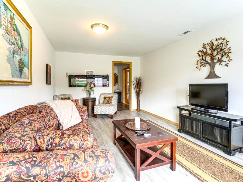 9 Acres, Pick Your Own Apples Cabin in Arlington!の写真