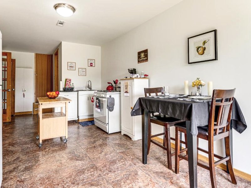 9 Acres, Pick Your Own Apples Cabin in Arlington!の写真