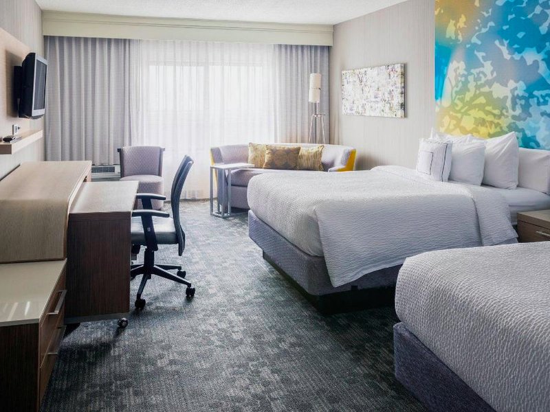 Courtyard Toledo Rossford/Perrysburgの写真