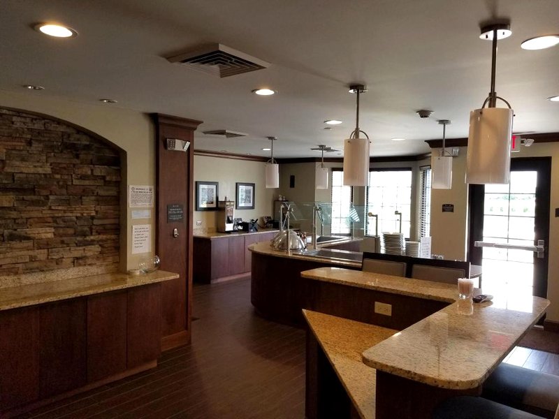 Staybridge Suites Toledo - Rossford - Perrtsburg By IHGの写真