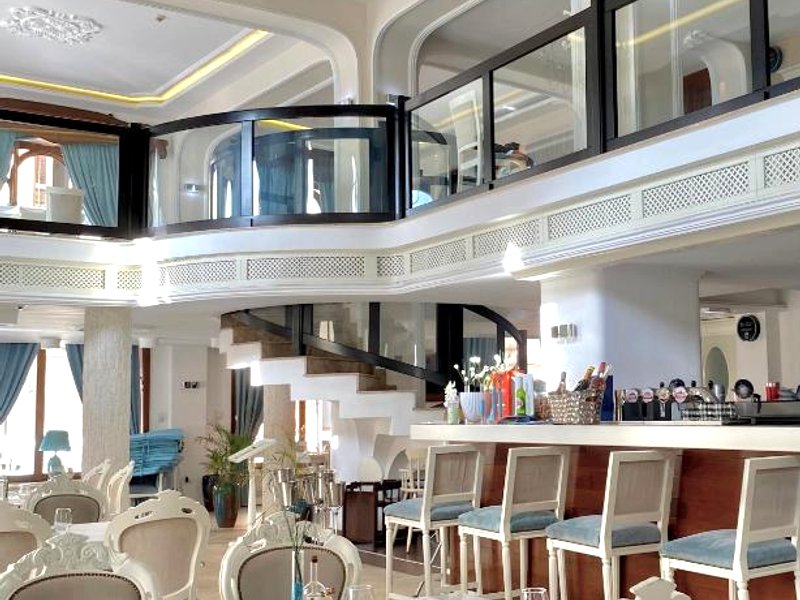 アストリア グランド ホテル (Astoria Grand Hotel)の写真