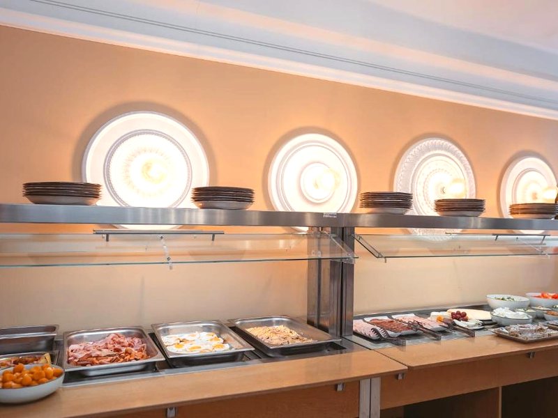 アストリア グランド ホテル (Astoria Grand Hotel)の写真