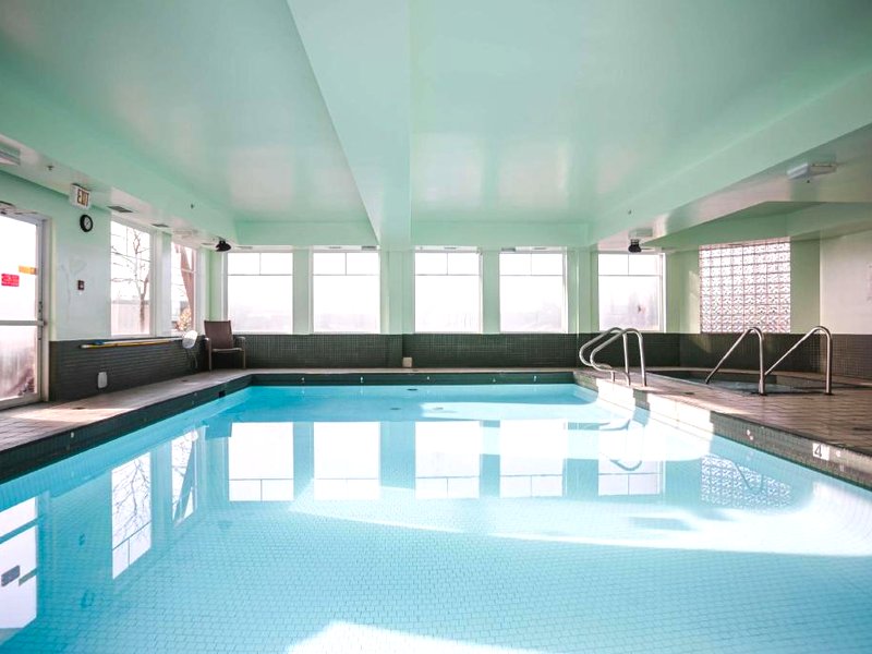 ラマダ バイ ウィンダム サレー ラングリー (Ramada by Wyndham Surrey/Langley)の写真