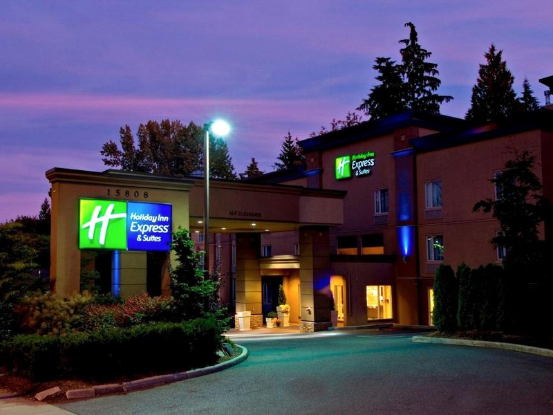 Holiday Inn Express and Suites Surrey By IHGの写真