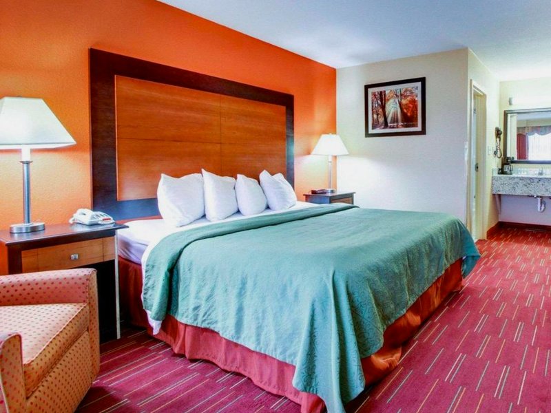 クオリティ イン (Quality Inn)の写真