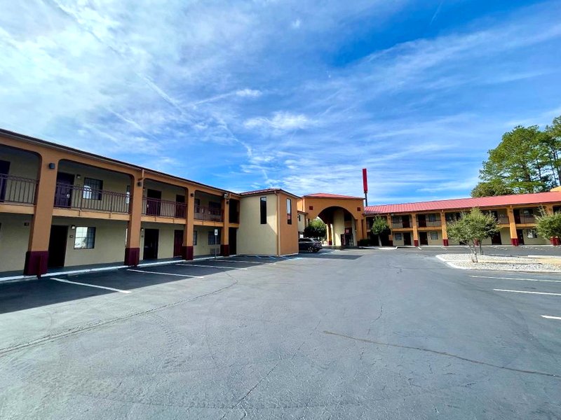 Red Roof Inn & Suites Jackson - Richlandの写真