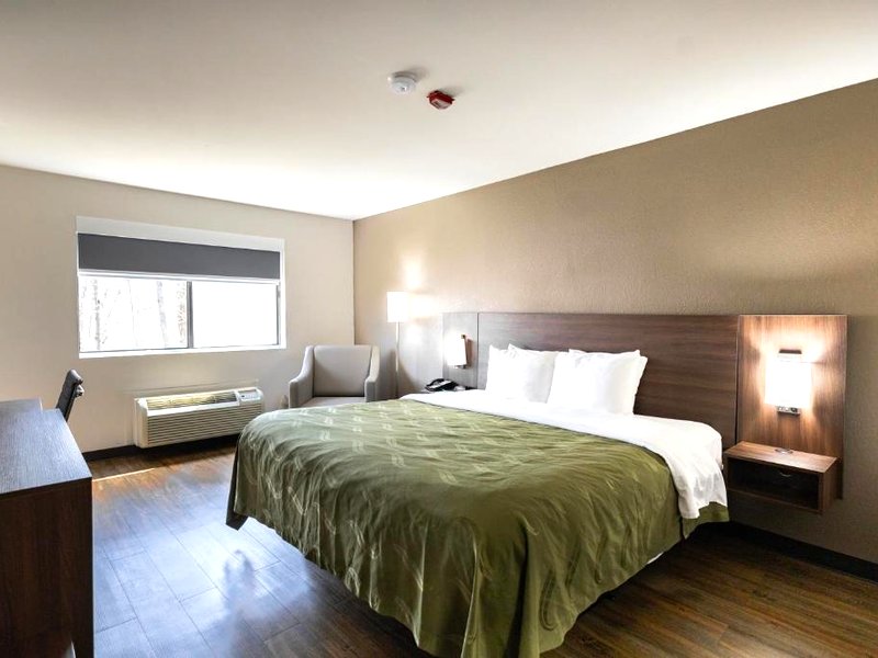 クオリティ イン (Quality Inn)の写真