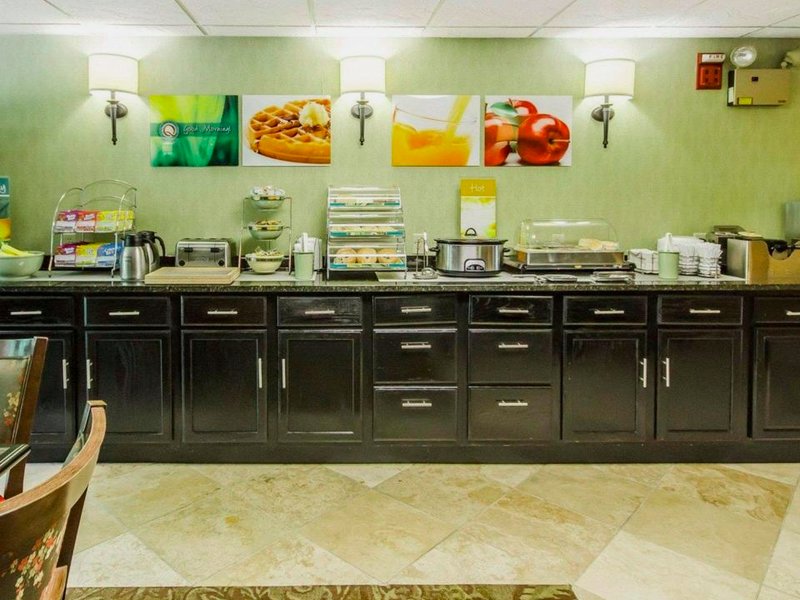 クオリティ イン (Quality Inn)の写真