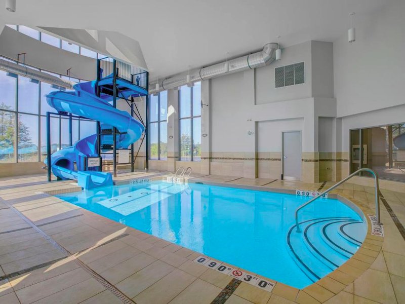Holiday Inn Express Hotel & Suites - Woodstock By IHGの写真