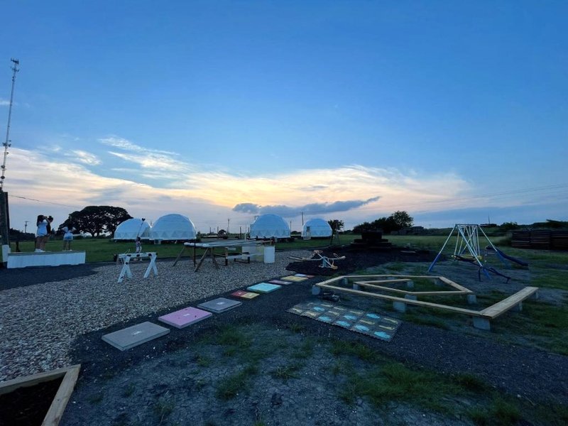 Flatonia Glamping Retreat - Getaway Resort - 2Bedrooms, 2 Queen Bedsの写真