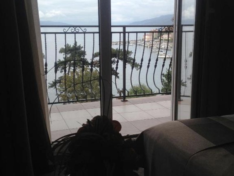 VILLA VOLOSKO with private parking and breakfast,seaviewの写真