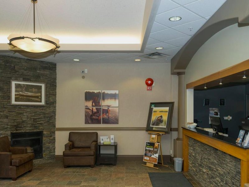 Lakeview Inns & Suites - Fort Saskatchewanの写真