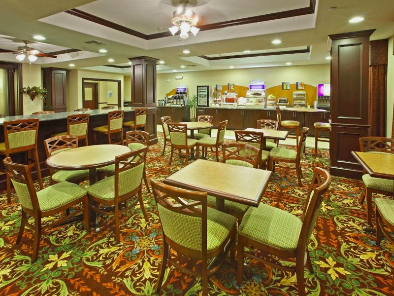 Holiday Inn Express Hotel & Suites Henderson - Traffic Star By IHGの写真