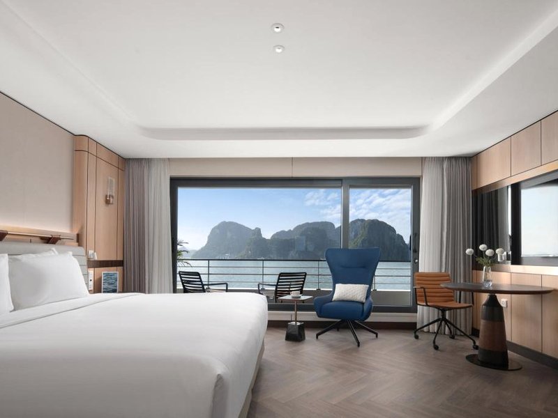 グランド パイオニアーズ ハロン ベイ クルーズ 1 (Grand Pioneers Halong Bay Cruise 1 )の写真