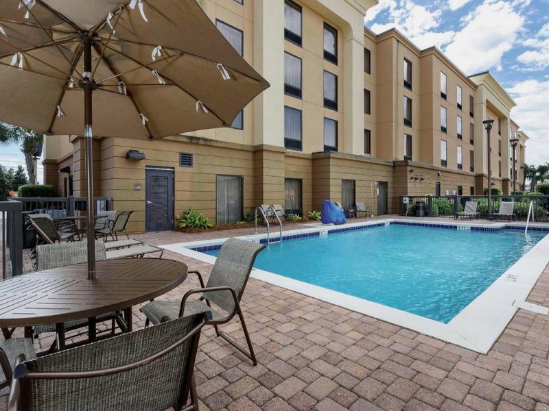 Hampton Inn & Suites Navarreの写真