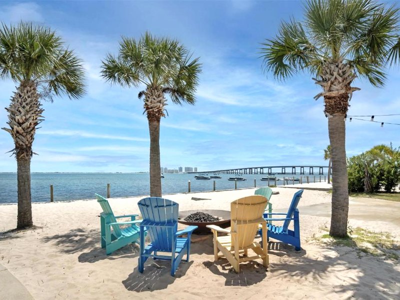 ベストウェスタン ナヴァー ウォーターフロント (Best Western Navarre Waterfront)の写真