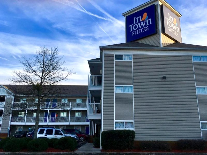 InTown Suites Extended Stay North Charleston SC - Ashley Phosphateの写真