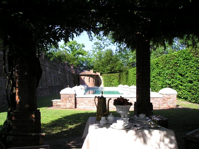 カステッロ ディ ガビアーノ (Castello di Gabiano)の写真