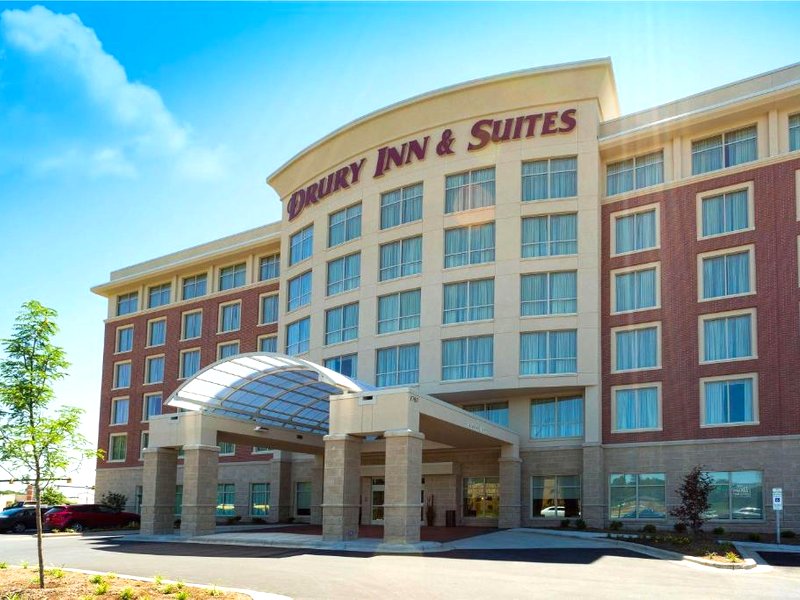 ドゥルーリー イン ＆ スイーツ バーリントン (Drury Inn & Suites Burlington)の写真